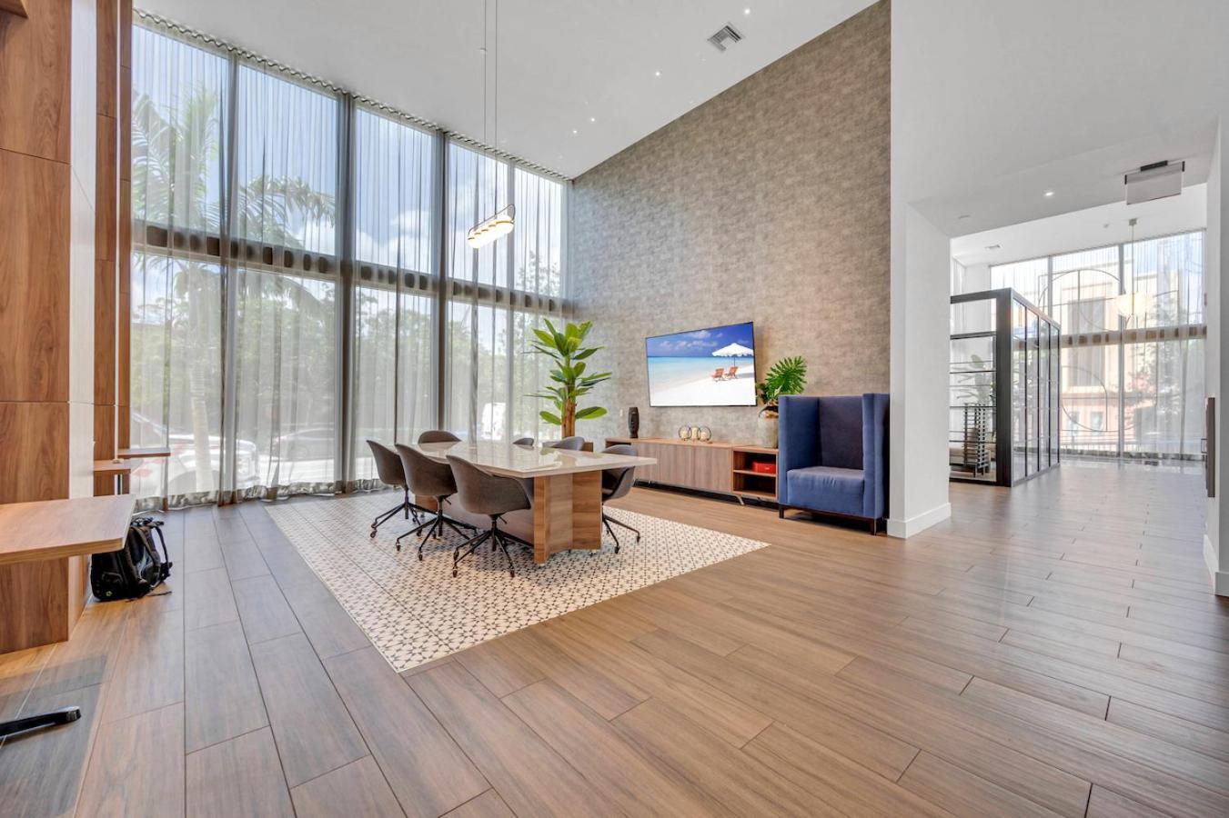 Modern Unit Mins From Brickell With Free Parking Apartman Miami Kültér fotó